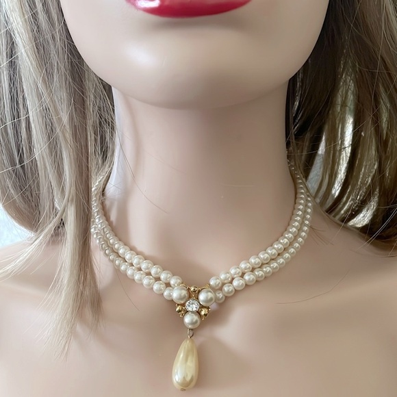 Beautiful TwoPearl Strands Choker. - Picture 3 of 11